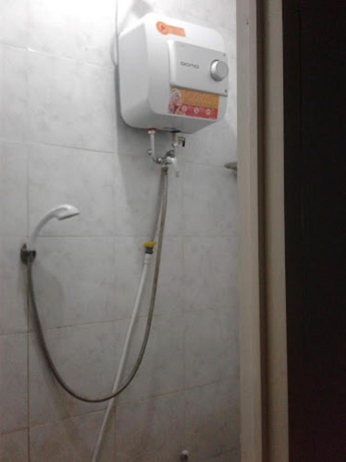 OYO 176 Near Cideng Virgo Residence Jacarta Exterior foto